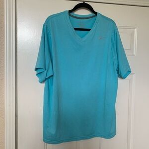 Nike Athletic Cut V-neck Dri Fit TShirt 🌴